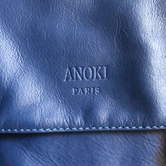 Anoki Paris Blue Leather Crossbody Bag - Picture 2 of 13
